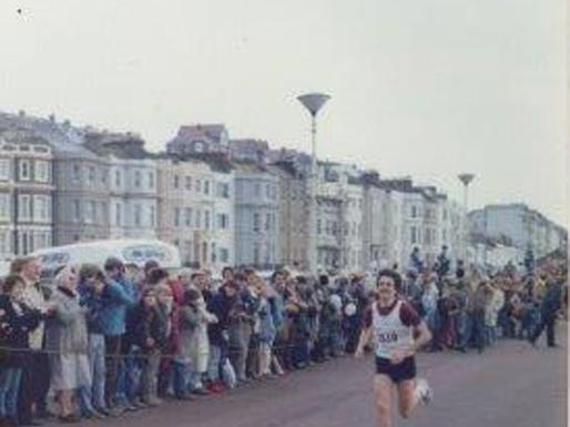 The 1985 winner Derek Stevens in action