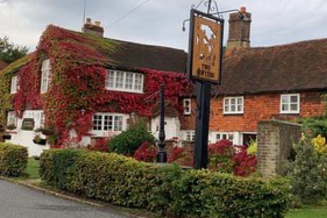The Two Sawyers in Pett village was once a Good Beer regular entry and we feel it sghould be in there still. Good, well kept beers in lovely surroundings. Usually offers popular Sussex beer Harveys on draught. SUS-220131-090210001