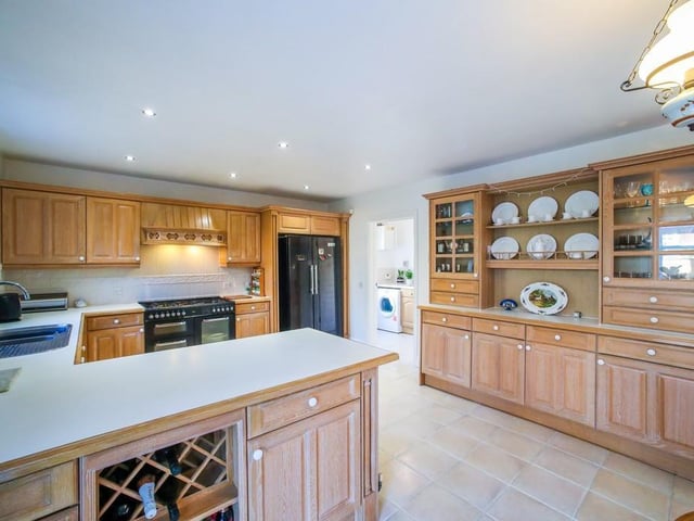 Picture: Stonhills Estate Agents, Northampton / Rightmove