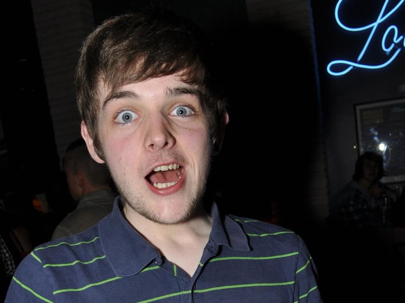 Damian in Blue Lounge!