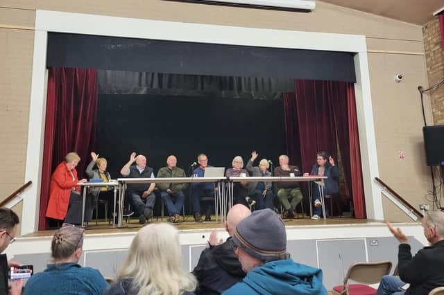 Burniston and Cloughton Parish Council votes unanimously against gas rig plans 15.04.25. Numminen/LDRS