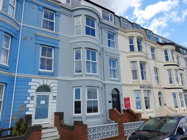 This one bedroom and one bathroom flat is for sale with Colin Ellis with a guide price of £135,000.