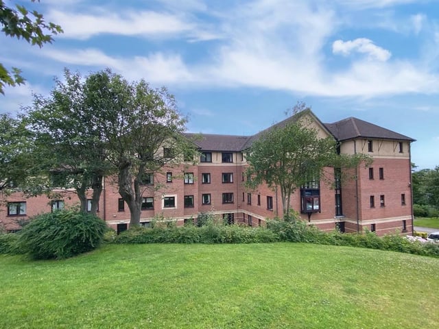 One bedroom flat - price £67,500