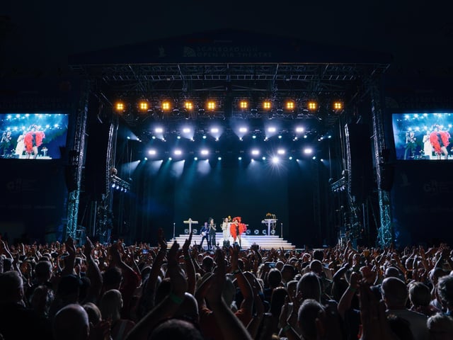 The crowd was electric.