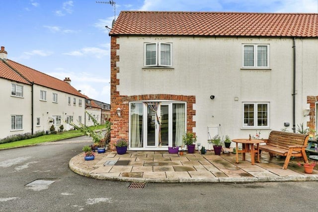 This three bedroom end terrace house is for sale with SmoothSale for £145,000.