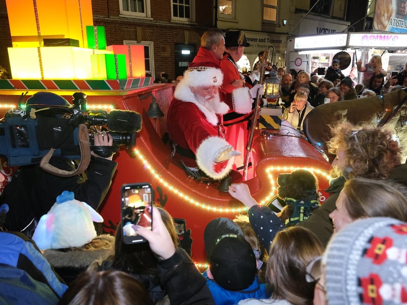 Light Up Brid! Christmas Lights Switch-On will take place on November 30 on King Street and Manor Street at approximately 5:30pm. Don’t miss this year’s special lights switch-on. See the town lit up in a whole new way, with wonderful drawings selected from all the submissions received by the council. Whose drawings will be there? Come along and find out.