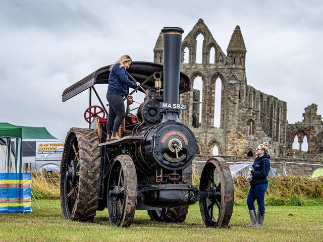 Leanna Robinson chats with Amy Simms by their 1891 Fowler traction engine