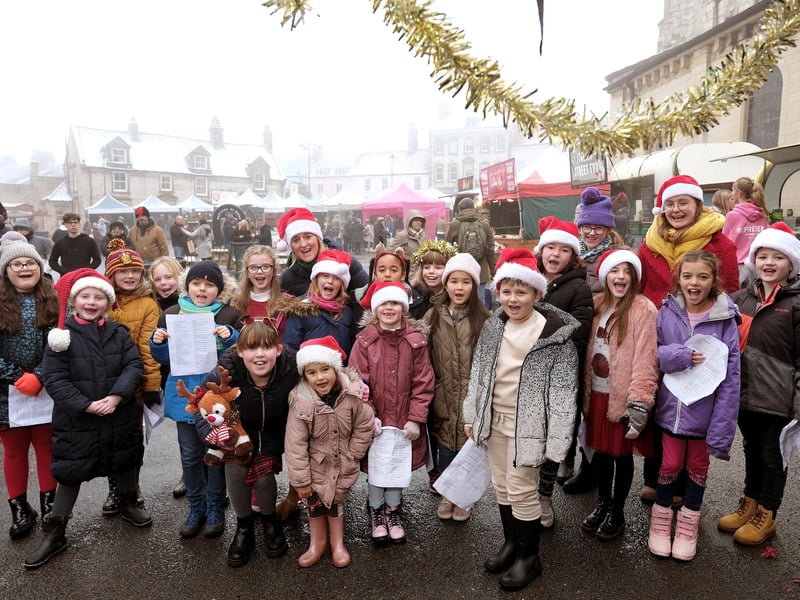 This year, for the first time ever, a new ‘market hall’ marquee took over the east side of Market Place and provided shelter from the very wintry elements outside.