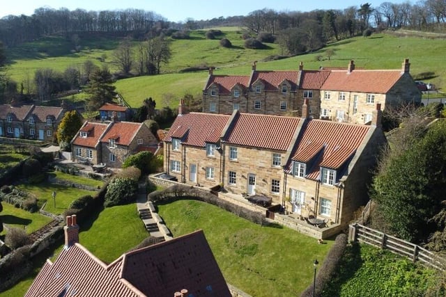 An overview of the cottage and its lovely surroundings in Sandsend.
