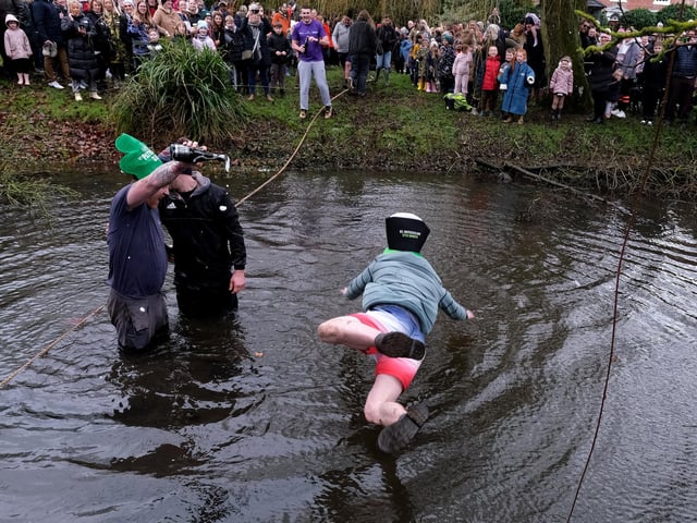Having a splashing time. picture: Richard Ponter