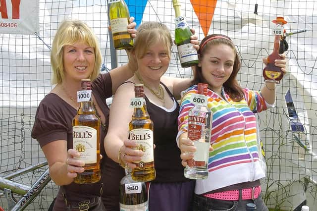 Mandy Marshall, and Liz and Joanna Major at Flamborough Village Gala in 2007. (PA0732-21j)
