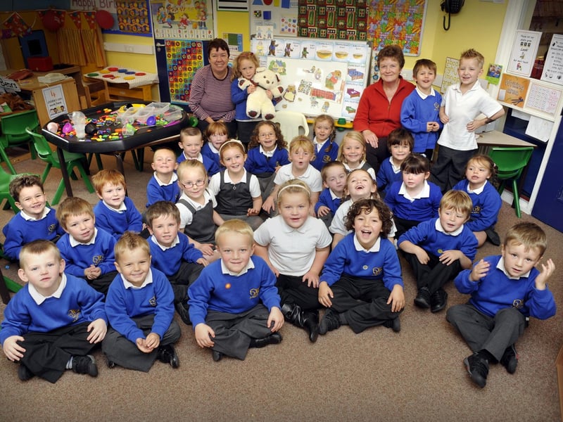 Green reception class at Gladstone Road Infants School.
picture: Andrew Higgins.