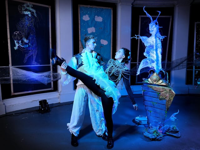 Dancers Luis Dunn and Haizea Andueza