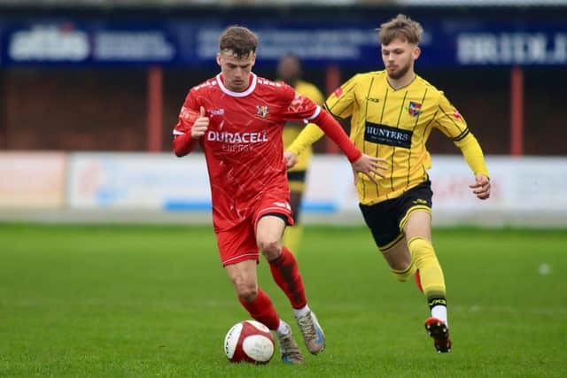 The Seasiders push forward against Pontefract.