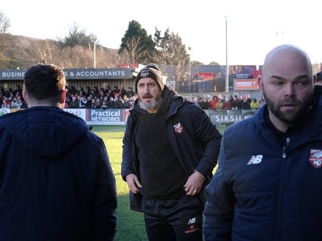 Jonathan Greening, centre, and Jimmy Beadle, right, on the touchline.
