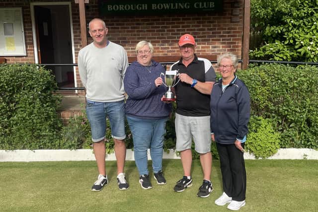 Borough vice-president Andy Adamson and Mick Gates’ daughter Jo Gates presented the prizes to the winners.