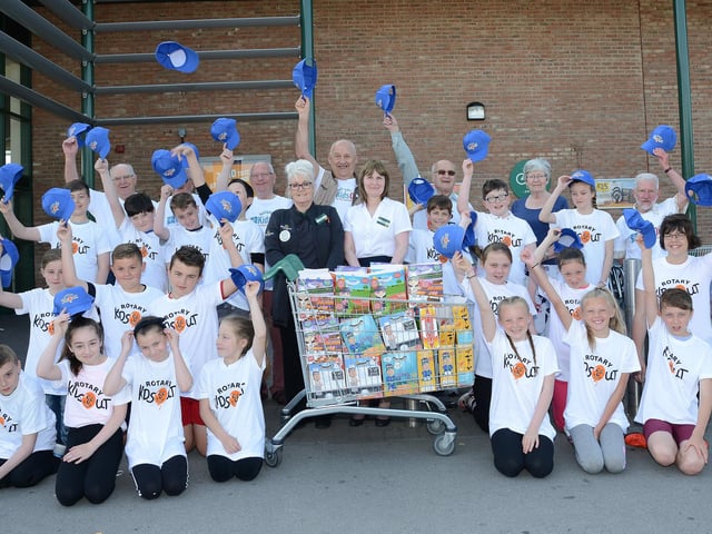 Hilderthorpe School pupils head to Lightwater Valley as part of the Rotary Kids Out Day. NBFP PA1724-4b
