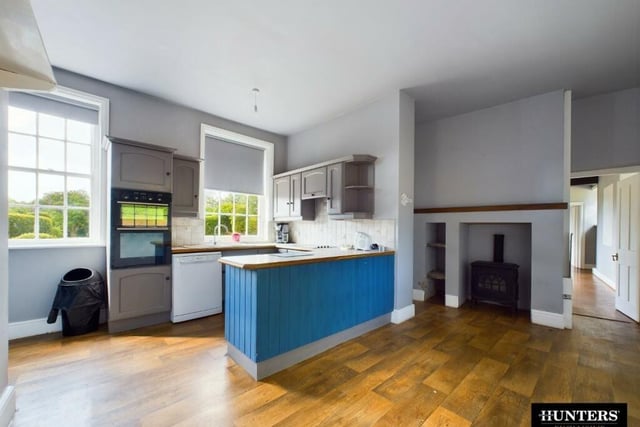 A light and spacious dining kitchen.