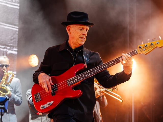 Mark Bedford on bass