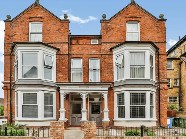 First floor two bedroom apartment with permission to holiday let - currently listed for sale with Reeds Rains for £95,000