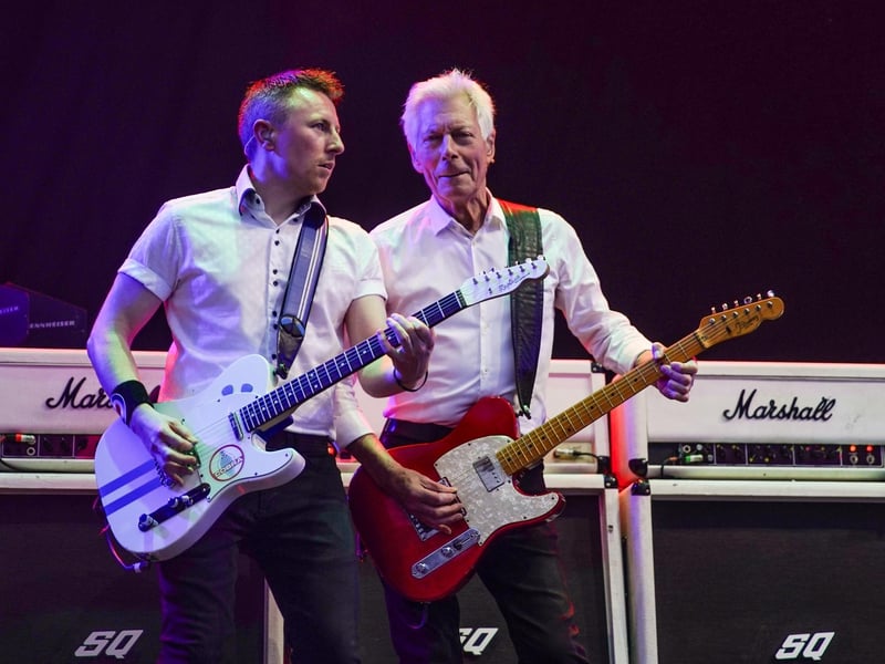 Status Quo belt out the classics!