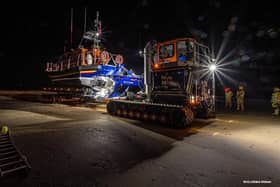 Bridlington RNLI relief lifeboat (ALB) ‘Ruth and David Arthur’ launching from the south beach. Credit: RNLI/Mike Milner