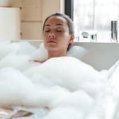 They study suggests that 15  minutes is probably the best length of time in the bath. Photo: StockAdobe