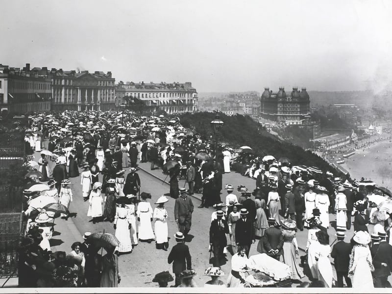Circa 1913; Crowds on Church Parade, Scarborough. (Photo by Hulton Archive/Getty Images)