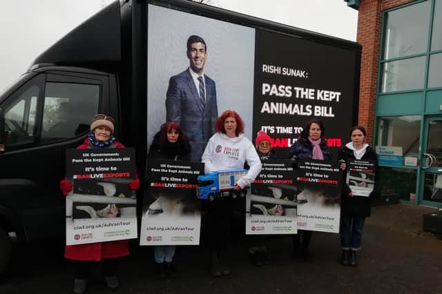 A group from Whitby Compassionate Food travelled to Northallerton, to support the Compassion team who were delivering a 27,000 signature petition to Prime Minister Rishi
Sunak.