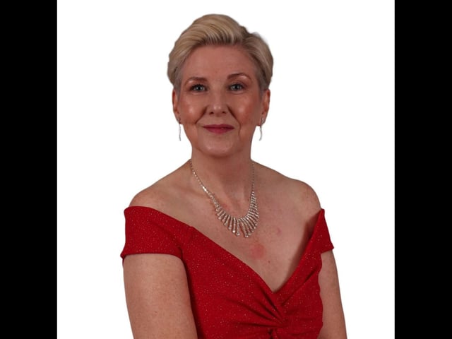 I’m a two times breast cancer survivor - I was first diagnosed in 2015 after having my very first mammogram, which was treated by mastectomy - only for a more aggressive type of cancer to return in my reconstructed breast in 2021.
I finished nine long, months of treatment last December so to be dancing on stage only 12 months later truly does feels like a blessing. I never thought I’d be doing this again!