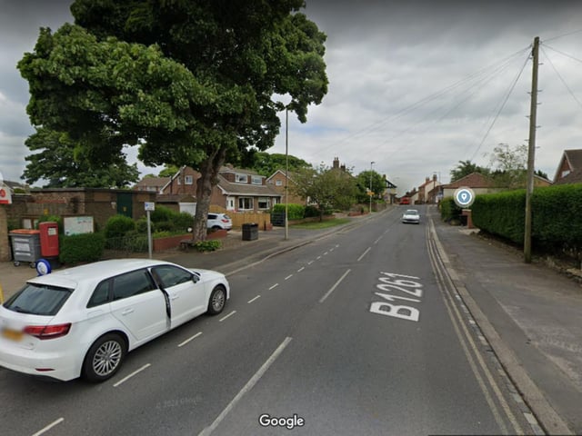 Of the 3657 households in Wheatcroft and Cayton, 48.8% were not deprived.