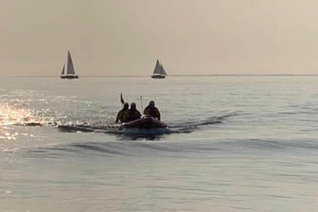 Bridlington RNLI's inshore lifeboat - Ernie Wellings - returns to the harbour after the emergency call. (Photo: Bridlington RNLI)