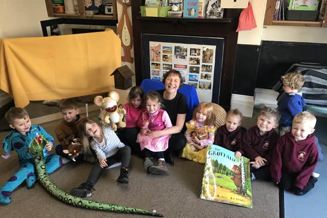 Nursery Rhymes' 3-4 year olds with Carol Burton from Puppets, Plays and Story Days.