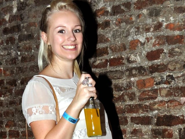Kayleigh in Blue Lounge!