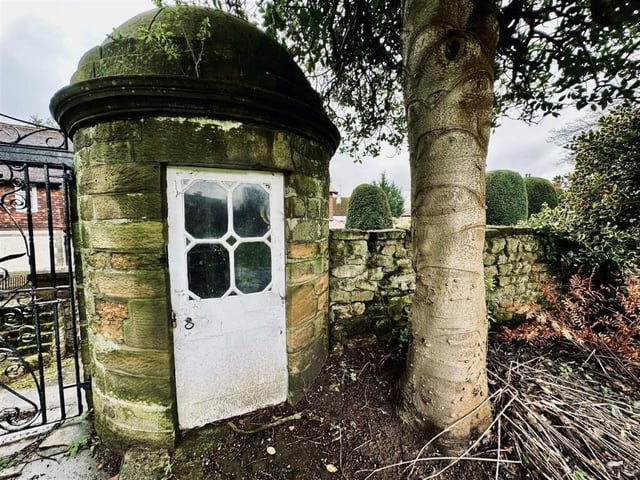 One of the Grade ll listed 'Pepper Pots' at the gateway to the gardens.
