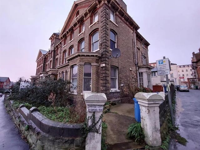 This two bedroom and one bathroom glat is for sale with Pattinson Auctions with a guide price of £79,000.
