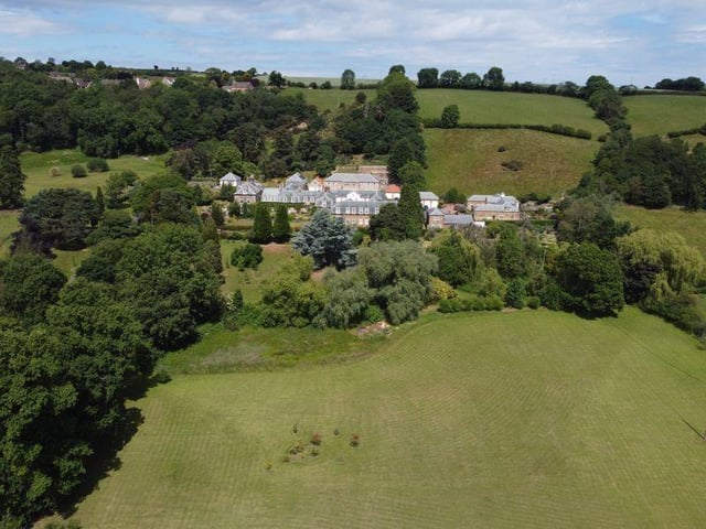 This property is surrounded by countryside, yet only a couple of miles from Whitby.