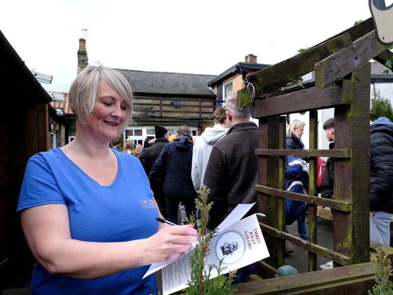 Michelle Davison Ward taking numbers for the walk.