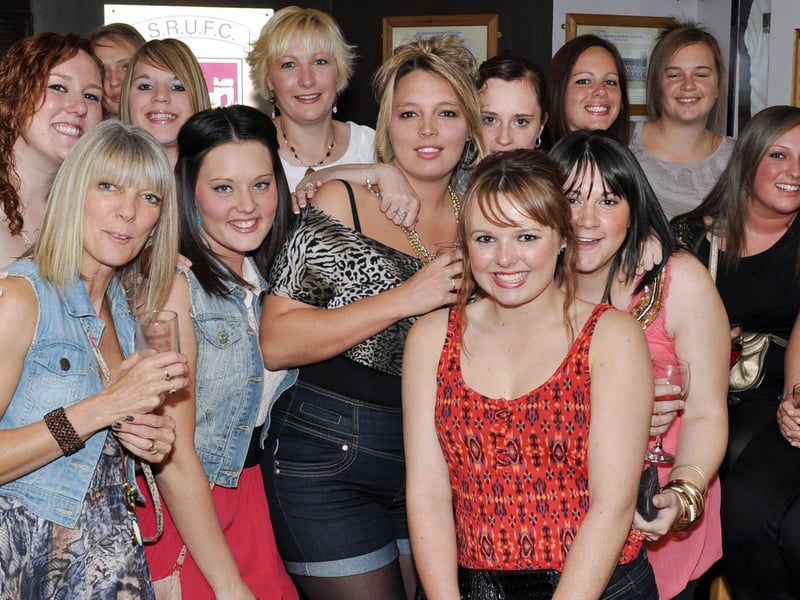Group of girls out to celebrate Millie's leaving do.
1129120b.