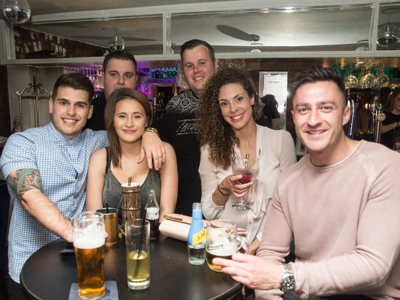 Tristan, Johnny, Easha, Leigh-anna, Gaz, Kyle enjoying themselves in The Ink Bar.
