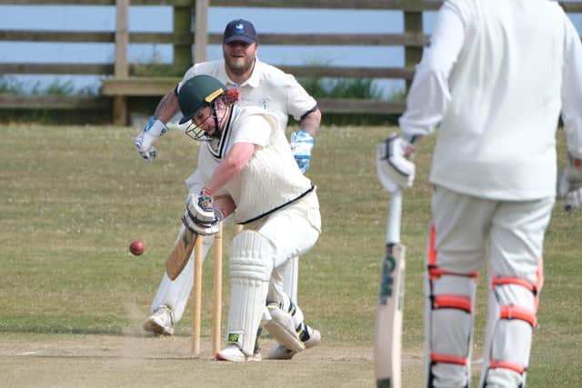 Livvy Miners batting Photos by Richard Ponter