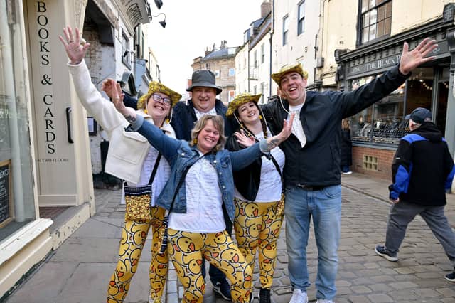 Drinkers on Church Street between pubs. photo: Richard Ponter