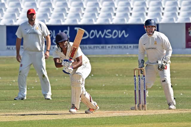 Taryn Moses added 34 for the hosts. Photo by Simon Dobson