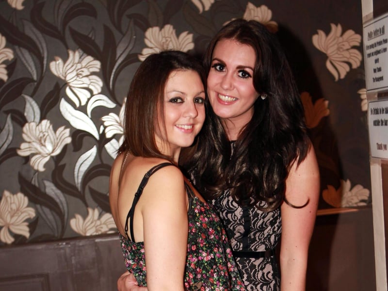 Laura and Carly looking glamorous in Snowy's.
133913g