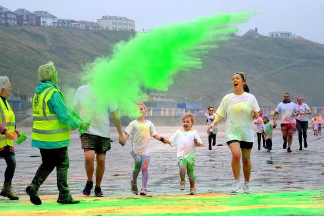 The Whitby Colour Run on Whitby's West Cliff Beach, 2024. photo: Richard Ponter