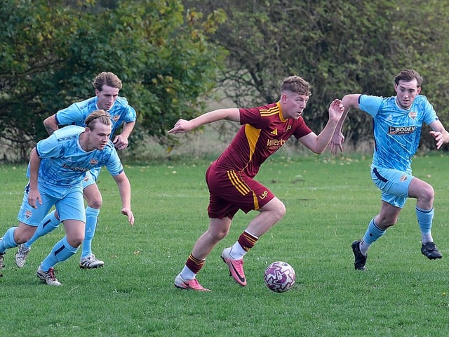 A trio of Seamer players keep tabs on a Haltemprice player on the ball. Photo by Richard Ponter