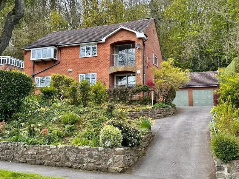 This two bedroom, one bathroom flat is for sale with Colin Ellis for £245,000.