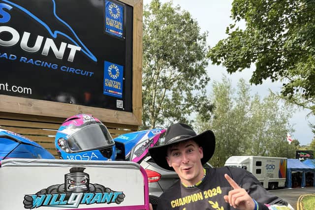 William Grant wins Lightweight 400cc championship at Oliver's Mount