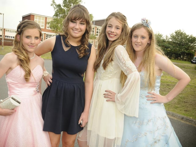 Eskdale School Prom
w132901q
