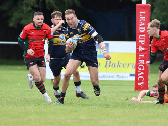 Bridlington RUFC look to evade Dronfield tackles.